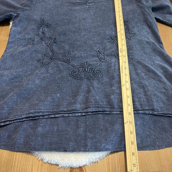 Compliments Women’s Chambray Pullover Embroidered Tunic Top Size XL Blue - Picture 12 of 12